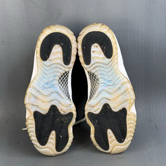 Nike Air Jordan 11 Retro Low Iridescent Emerald sneaker shoes men’s size 8.5 - Picture 9 of 9